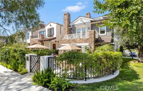 Corona Del Mar, CA 92625,621 Poppy AVE