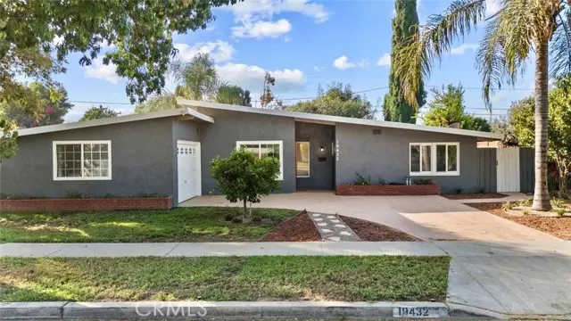 Reseda, CA 91335,19432 Arminta ST