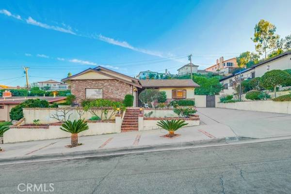 2038 Santa Rena DR, Rancho Palos Verdes, CA 90275