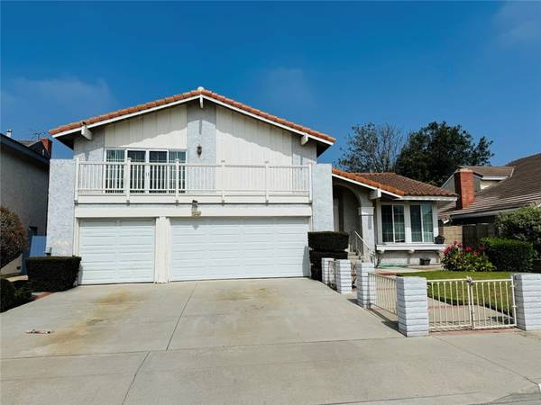 8811 Sailport DR, Huntington Beach, CA 92646