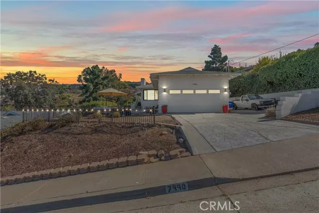 7990 Cinnabar DR, La Mesa, CA 91941