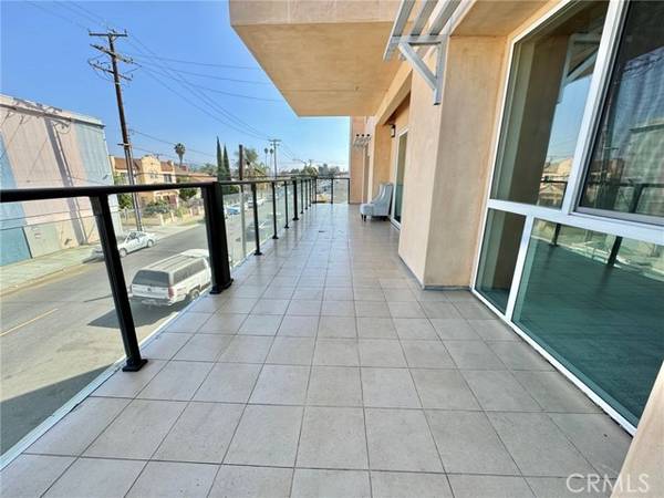 1598 Long Beach BLD 214, Long Beach, CA 90813