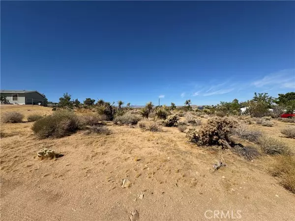 Joshua Tree, CA 92252,7218 Juniper RD