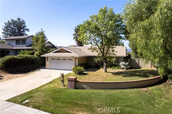 42015 Cosmic DR, Temecula, CA 92592