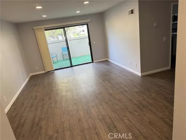 La Mirada, CA 90638,13602 La Jolla CIR B