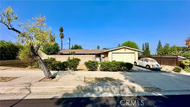 Woodland Hills, CA 91367,20523 Tiara ST