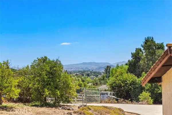 Fallbrook, CA 92028,2406 Gum Tree LN