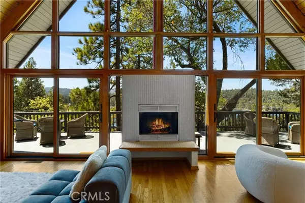 Lake Arrowhead, CA 92352,825 Antler DR