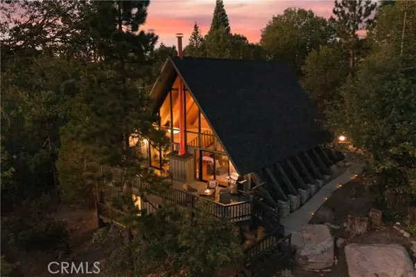 825 Antler DR,  Lake Arrowhead,  CA 92352