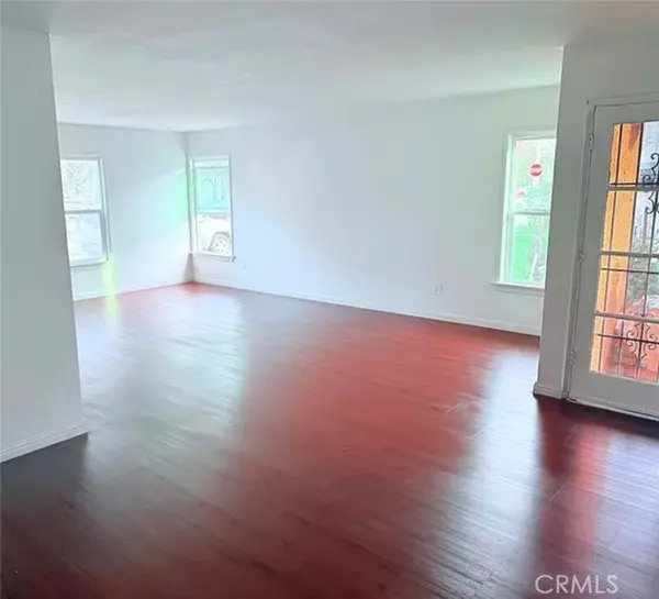 Long Beach, CA 90806,2219 Pine AVE