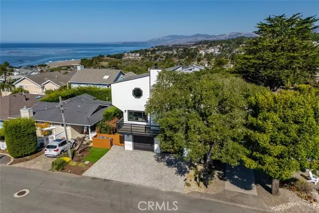 551 Dorset ST, Cambria, CA 93428