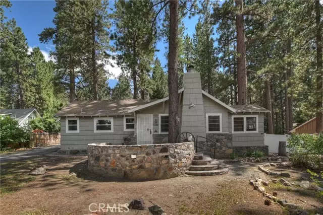 41617 Brownie LN, Big Bear Lake, CA 92315