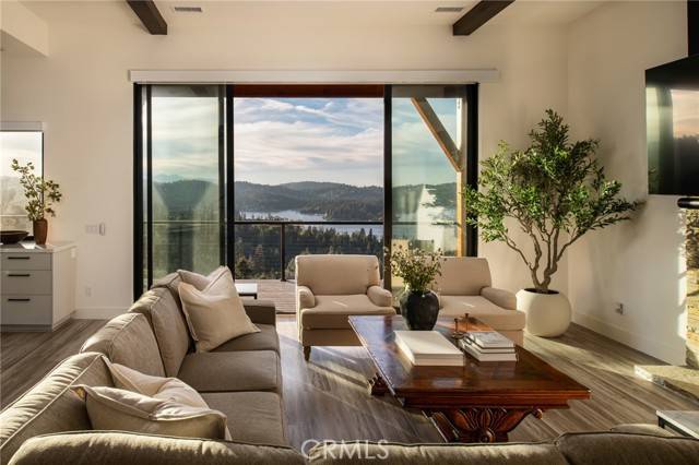 Lake Arrowhead, CA 92352,292 Ponderosa Peak RD