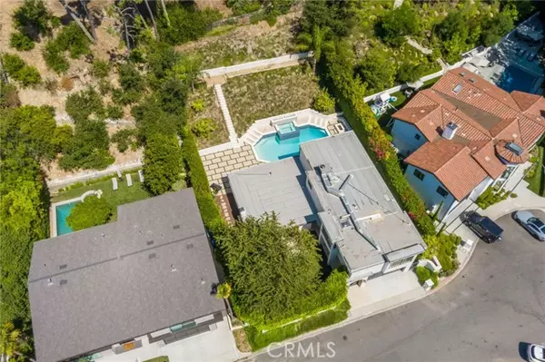 Beverly Hills, CA 90210,9713 Blantyre DR