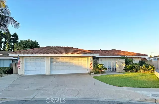 18199 Redbud CIR, Fountain Valley, CA 92708