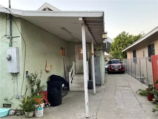 Los Angeles, CA 90037,706 W 42nd PL