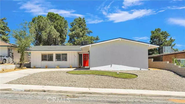 14135 Wimbleton DR, Victorville, CA 92395