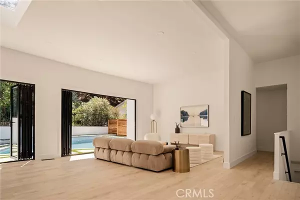 Studio City, CA 91604,3219 Laurel Canyon BLD