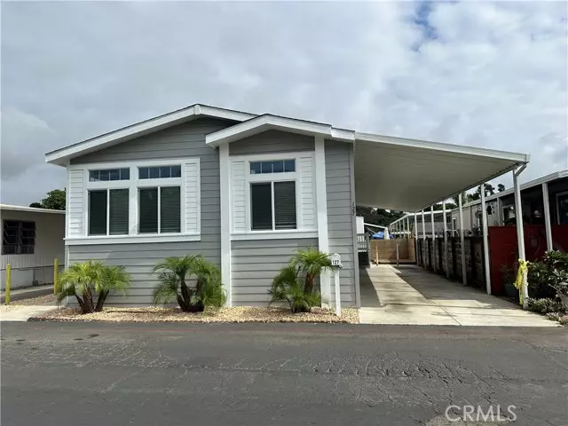 Oceanside, CA 92054,1225 Oceanside BLD 127