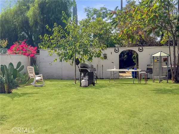 Colton, CA 92324,1037 Virginia AVE