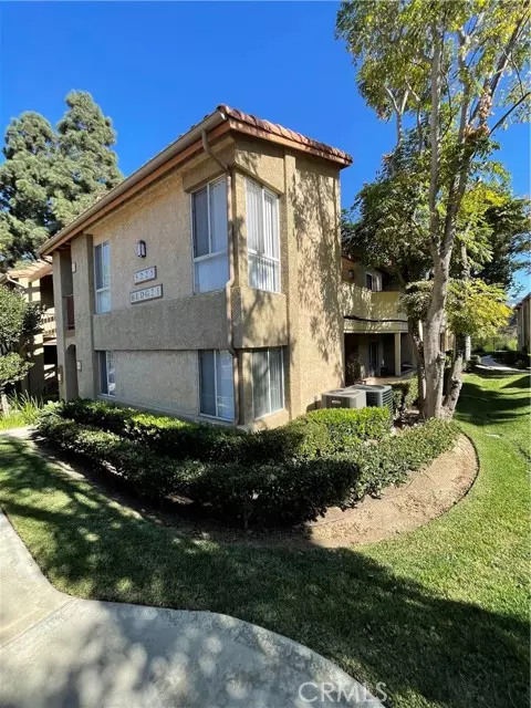 Yorba Linda, CA 92887,5225 Box Canyon CT 21A