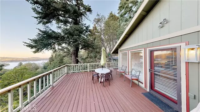 590 Arrowhead Villa RD, Lake Arrowhead, CA 92352