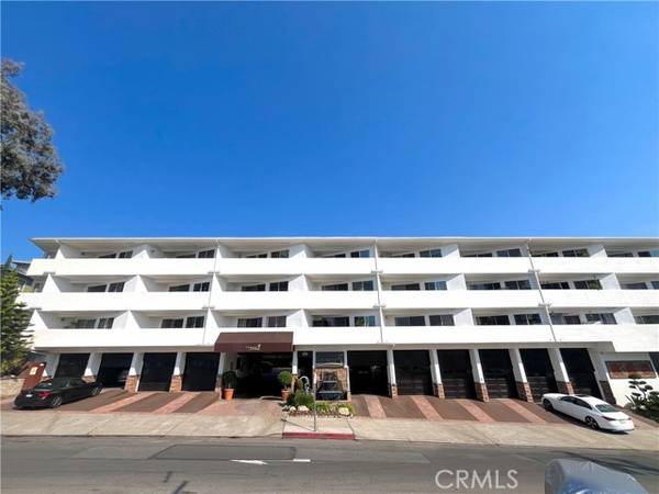 100 Cliff DR 10, Laguna Beach, CA 92651