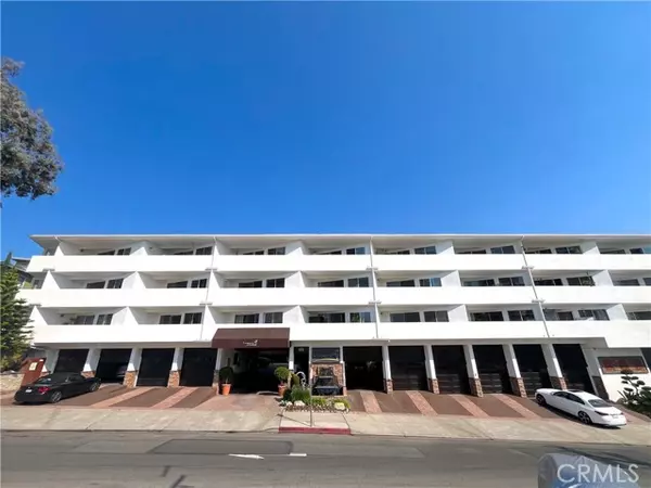 Laguna Beach, CA 92651,100 Cliff DR 10