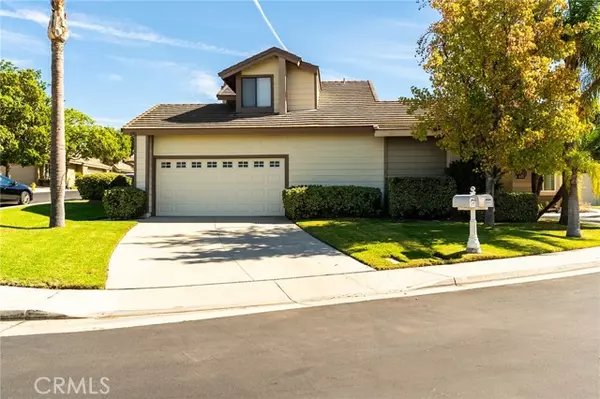 Corona, CA 92882,3543 Grey Bull LN