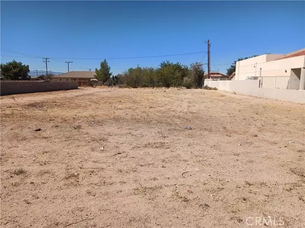 0 Navajo RD, Apple Valley, CA 92308