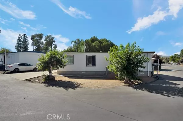 300 Ellis ST 27B, Lake Elsinore, CA 92530