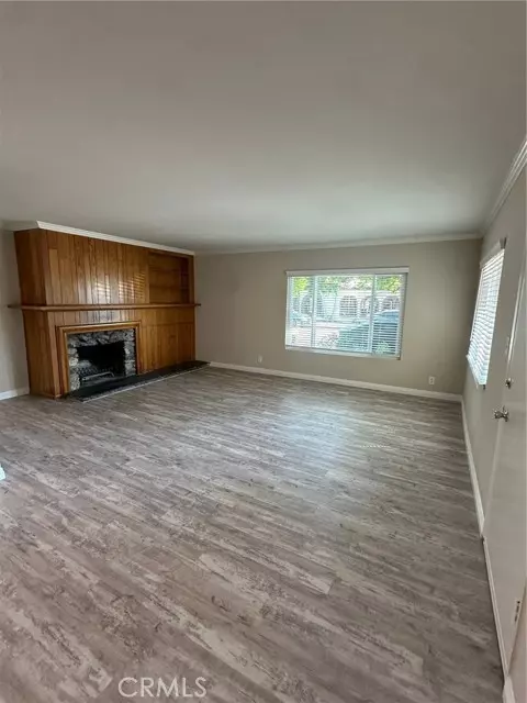 Long Beach, CA 90803,3109 E Corto PL