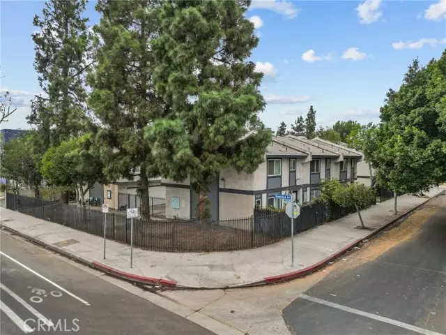 Sun Valley, CA 91352,11014 Arminta ST 13