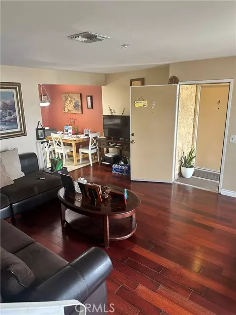 Pico Rivera, CA 90660,8615 Beverly BLD 5