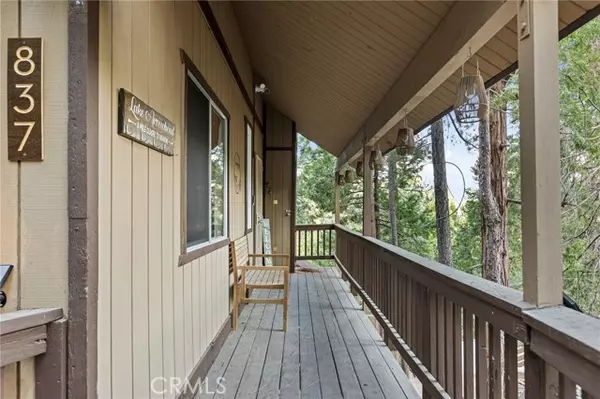 Lake Arrowhead, CA 92352,837 Grass Valley RD