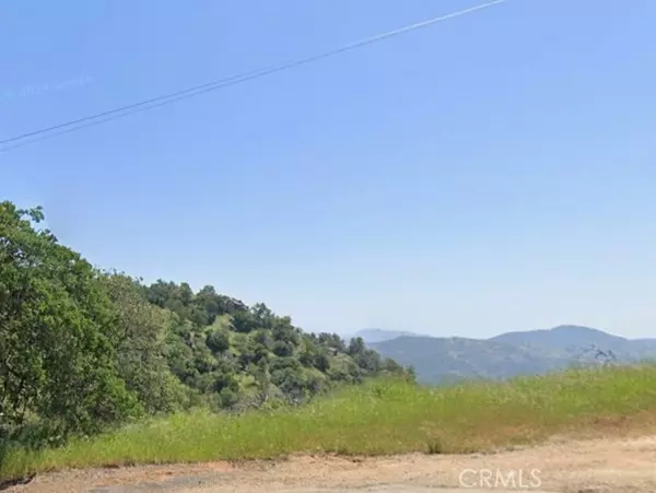 29 Mallow LN, Squaw Valley, CA 93675