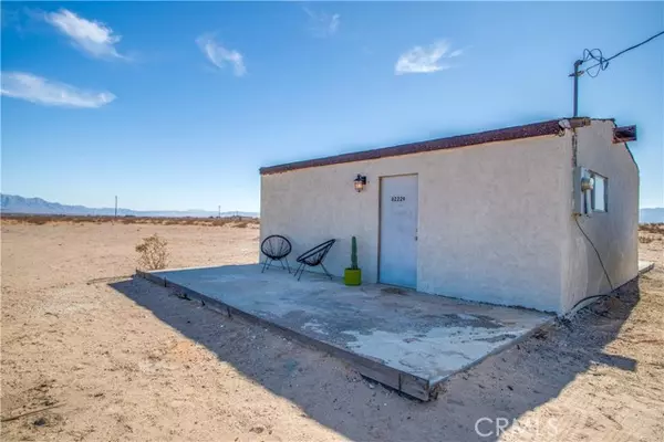 Twentynine Palms, CA 92277,82229 Raven Roost RD