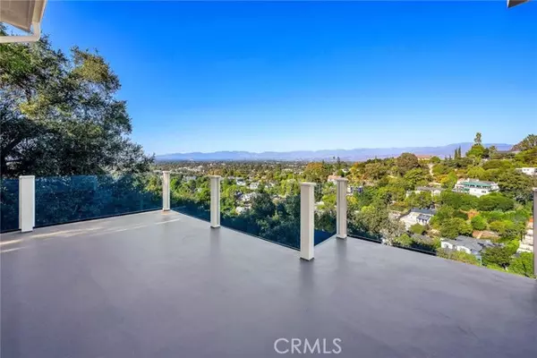 3834 Avenida Del Sol, Studio City, CA 91604