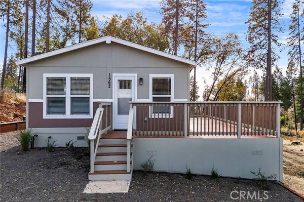 1562 Hemlock LN, Paradise, CA 95969