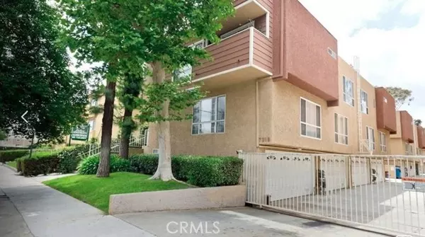 7319 Hazeltine AVE 19, Van Nuys, CA 91405