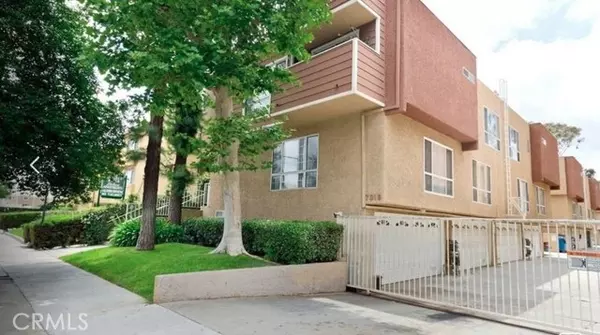 7319 Hazeltine AVE 19, Van Nuys, CA 91405