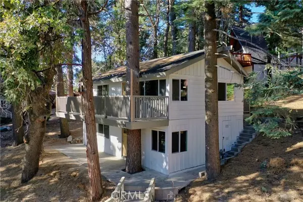 738 W Victoria CT, Lake Arrowhead, CA 92352