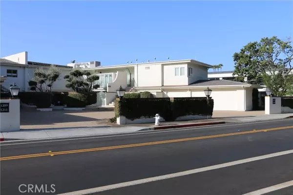 Corona Del Mar, CA 92625,1201 Bayside DR 101