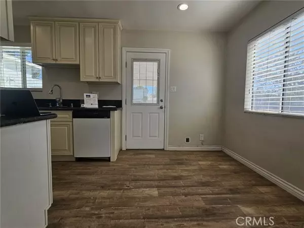 Sun Valley, CA 91352,11050 Fleetwood ST