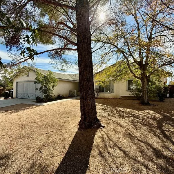 22594 Cuyama CT, Apple Valley, CA 92307