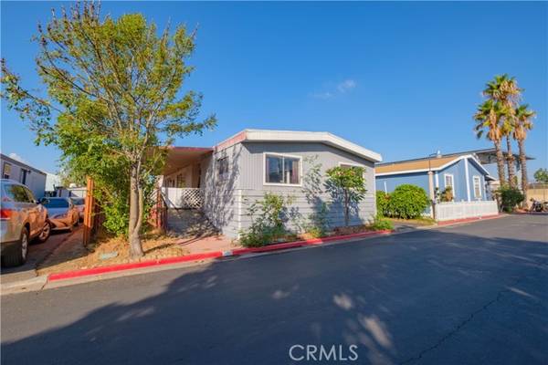 350 S Willow AVE 19, Rialto, CA 92376