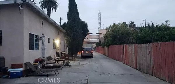 Los Angeles, CA 90002,9324 Firth BLD
