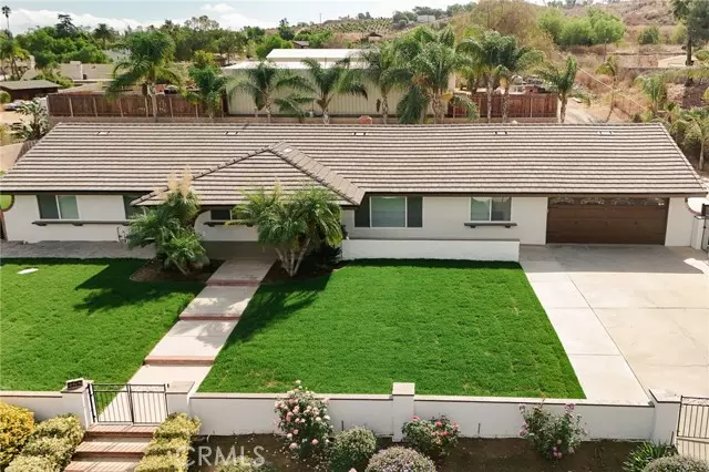 Riverside, CA 92504,15787 Pounders DR