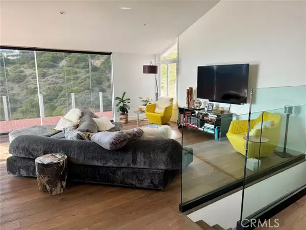 Laguna Beach, CA 92651,343 Emerald