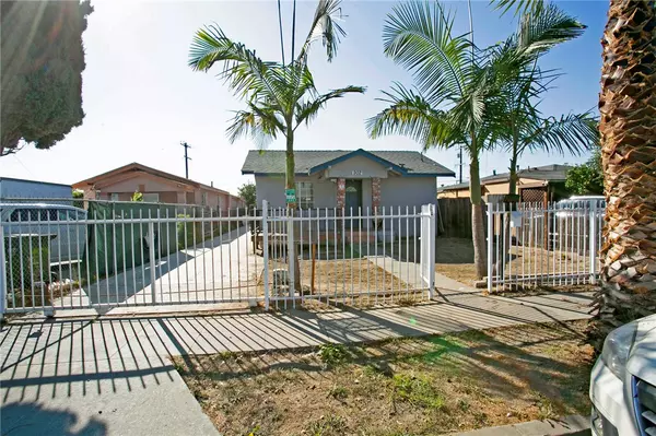 Compton, CA 90222,902 W 132nd ST